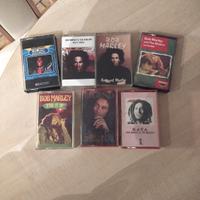 Set di vecchie casette di Bob Marley