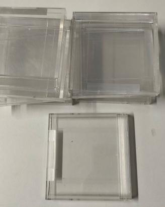 Contenitori in plastica