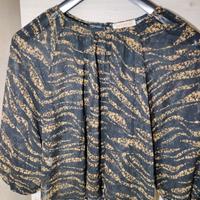 blusa leggera trasparente 