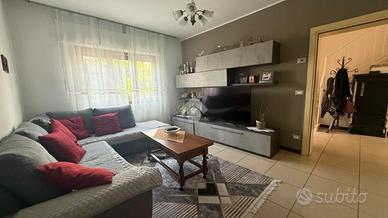 VILLA A SCHIERA CENTRALE A BORGORICCO
