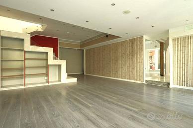 Immobile di 160 m² con più di 5 locali a Vicenza