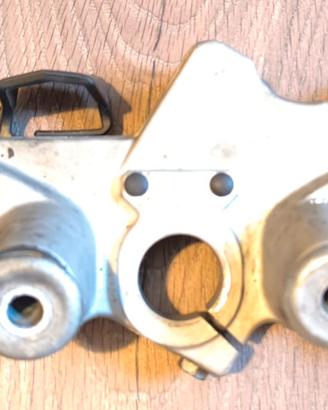 Piastra di sterzo superiore ktm 950 adv 6000103401