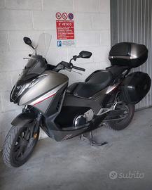 Honda Integra S ABS 750 cc