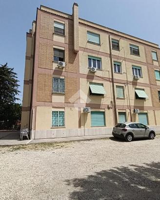 2 LOCALI A POMEZIA
