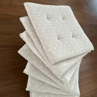 8 Cuscini con laccetti per sedie