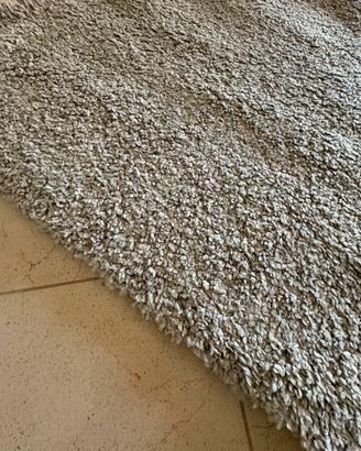Tappeto grigio