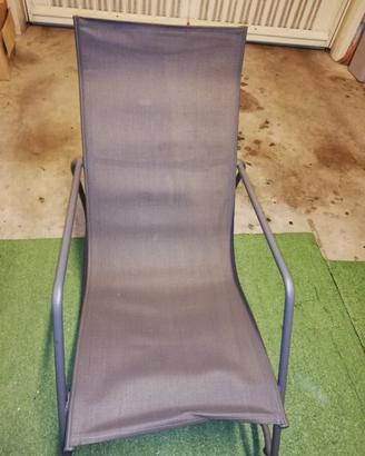 Sedia a dondolo moderna grigia