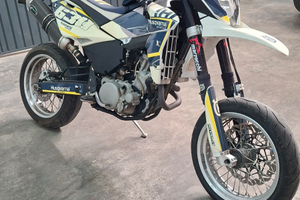 Husqvarna 630 con tmax yamaha