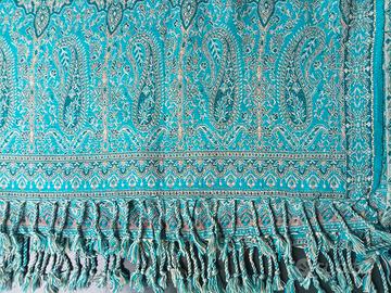 La bellezza della tradizione nei fili del Termeh