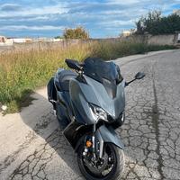 Tmax 560 TECH MAX 2021/DA VETRINA