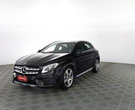 MERCEDES-BENZ CLA sse GLA GLA 180 Premium