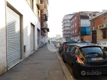 NEGOZIO A TORINO