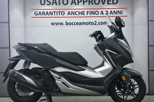 Honda Forza 300