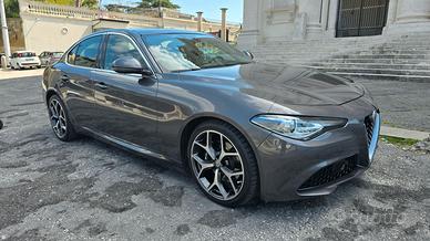 Alfa Romeo Giulia 2.2 Turbo AT8  190CV Lusso