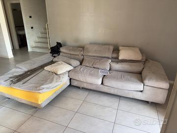 Divano angolare 3x2 m – comodissimo, ampio, beige