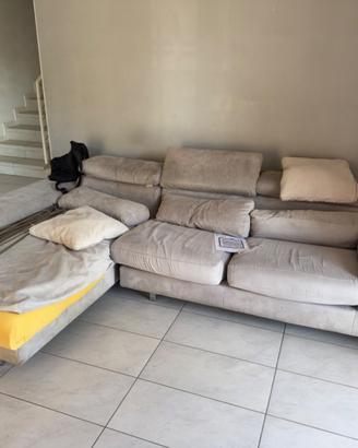Divano angolare 3x2 m – comodissimo, ampio, beige
