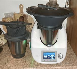 Vorwerk Bimby TM5 con Cookidoo e secondo boccale