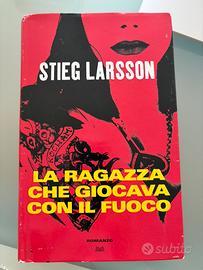 La ragazza che giocava con il fuoco - Larsson