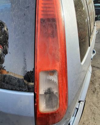 FORD FUSION 2006 - STOP POSTERIORE DESTRO