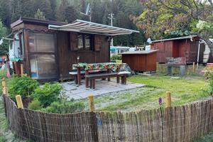 ROULOTTE CON PREINGRESSO IN LEGNO