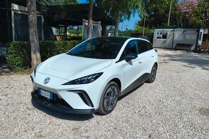 MG4 luxury 68kw