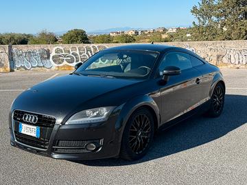 AUDI TT 2.0TDI S-Line 4x4 S-Tronic