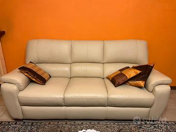 Divano e poltrone in pelle