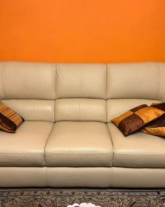 Divano e poltrone in pelle