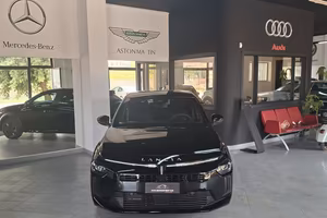 Lancia Ypsilon Hybrid e-DCT