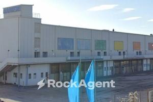 LOCALE COMMERCIALE IN AREA INDUSTRIALE - TITO (PZ)