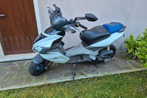 Scooter Aprilia SR 50 r 2007