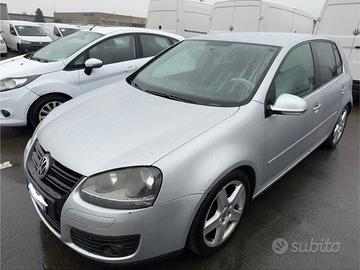 Volkswagen Golf 2.0 TDI 140CV