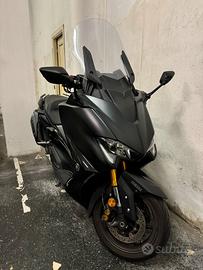 Yamaha T-Max 560 Tech