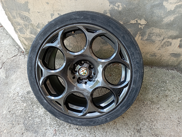 Verniciatura cerchi e recupero graffi