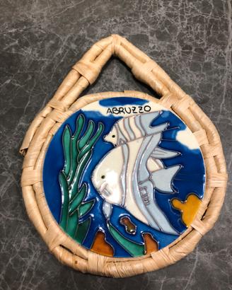 Sottopentola “Abruzzo”. Con piastrella in ceramica