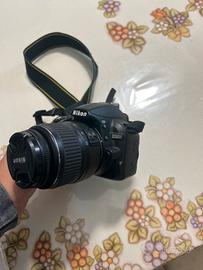 Nikon d3100 + obiettivo 18-55mm
