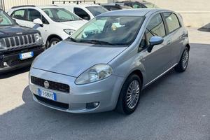 FIAT Grande Punto 1.3 MJT 75 CV 5 porte Dynamic
