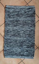 tappeto pezzotto artigianale