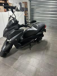 Yamaha X max 250
