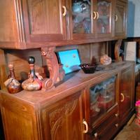 armadio / buffet (Mobile in castagno + vetrinetta)
