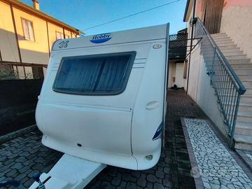 Roulotte Hobby ub450
