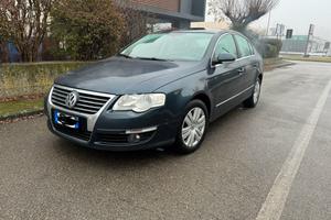 volkswagen passat 2.0 Tdi 140cv neopatentato 