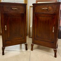 Coppia comodini in legno eleganti