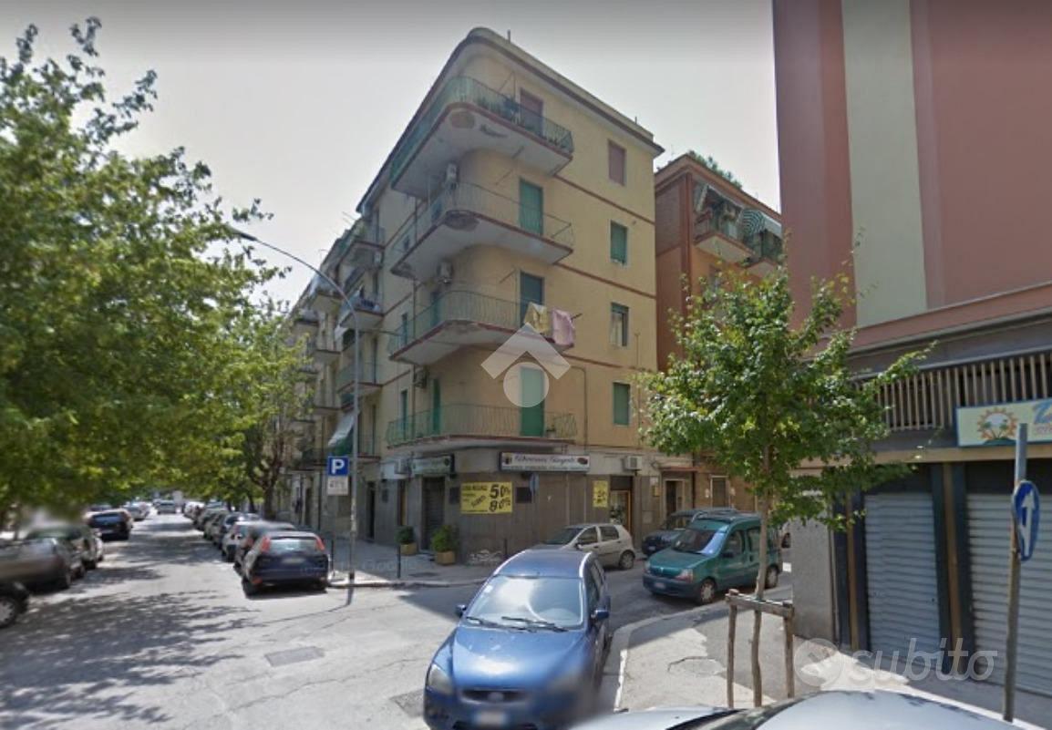 4 LOCALI A FOGGIA