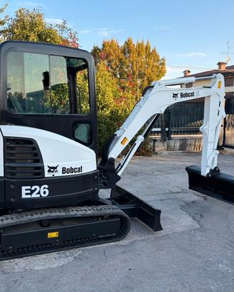 E264 - ESCAVATORE 27Q BOBCAT E26