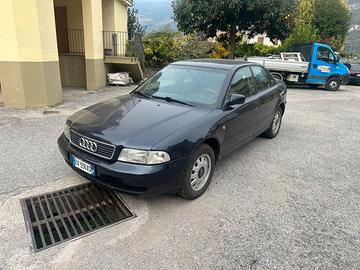 Audi A4 1.8 cat