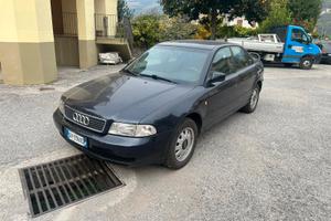 Audi A4 1.8 cat