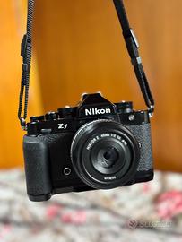 Nikon Zf, pari al nuovo + obiettivi
