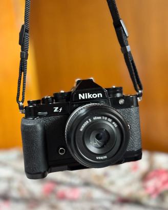 Nikon Zf, pari al nuovo + obiettivi
