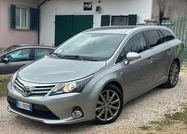 Toyota AVENSIS STYLE UNICOPR KMCERT GARAN